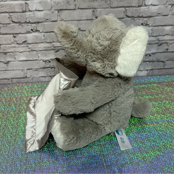 Spin Master Peek A Boo Furry Friends Talking Baby Elephant Plush 10" Tall - Picture 4 of 14